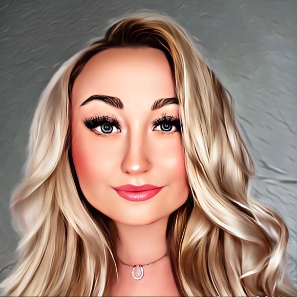 Meet your Posher, Ginny - Picture 2 of 2